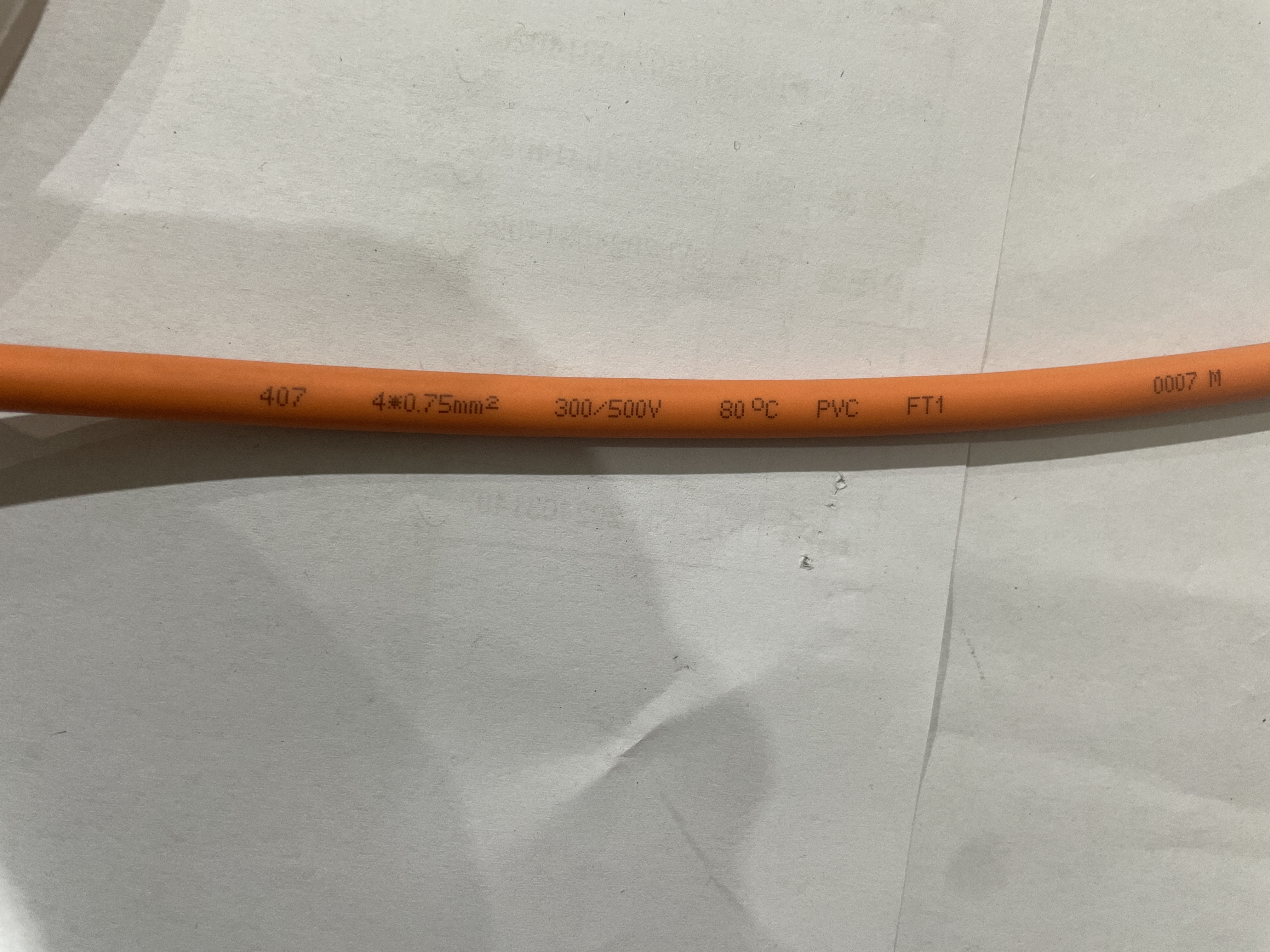 Câble 4 conducteurs non flexible en PVC, gaine orange · CAB-4-075-OG-VS-SC