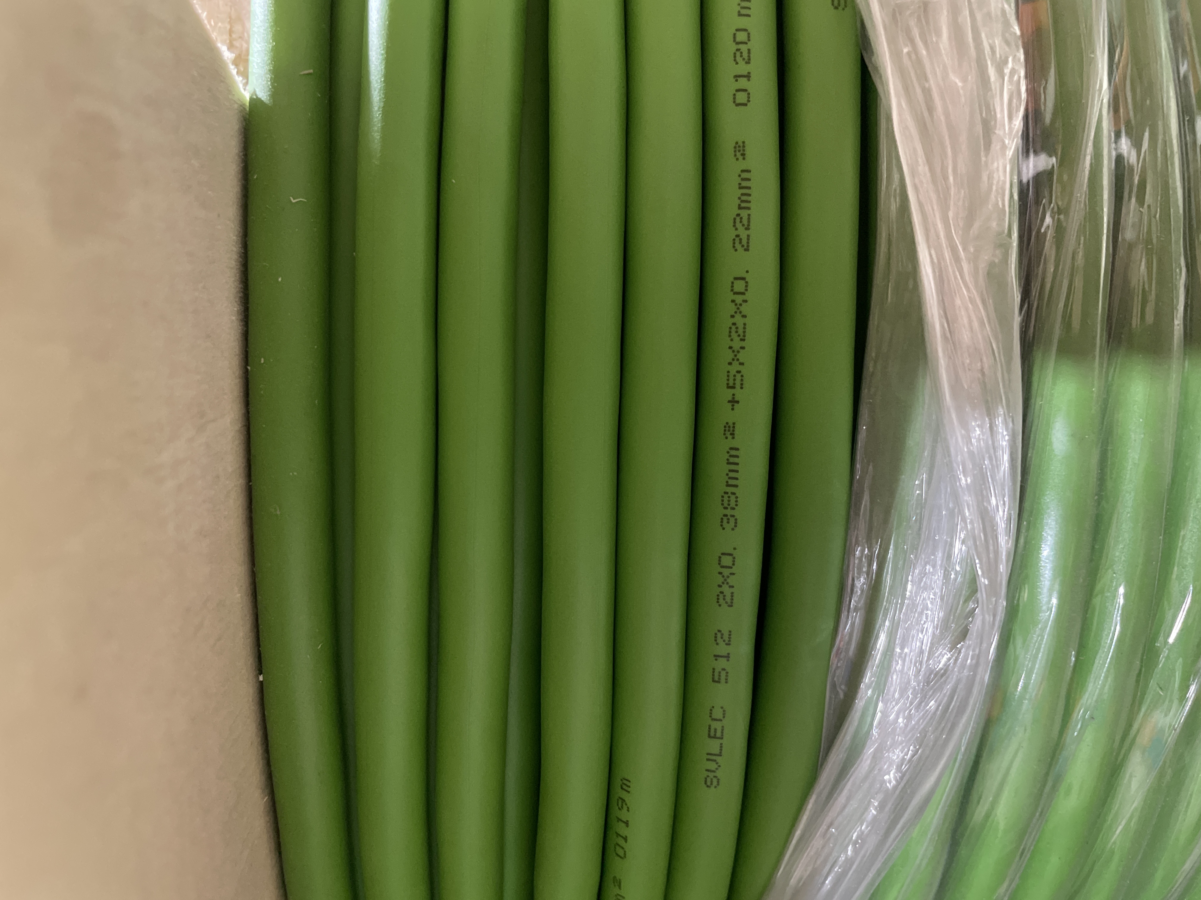 PUR flexibles 12-adriges Kabel, grüner Mantel · CAB-5P022-1P038-GN-USH-SC